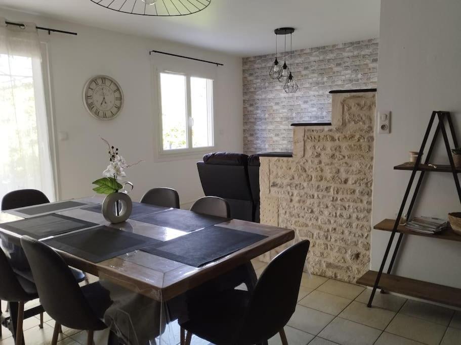 Gite Le Vieux Moulin Sansais 외부 사진